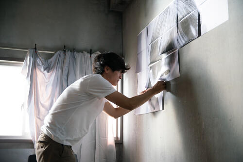 UNDER YOUR BED/Under Your Bed Scene (Image switched on hover)