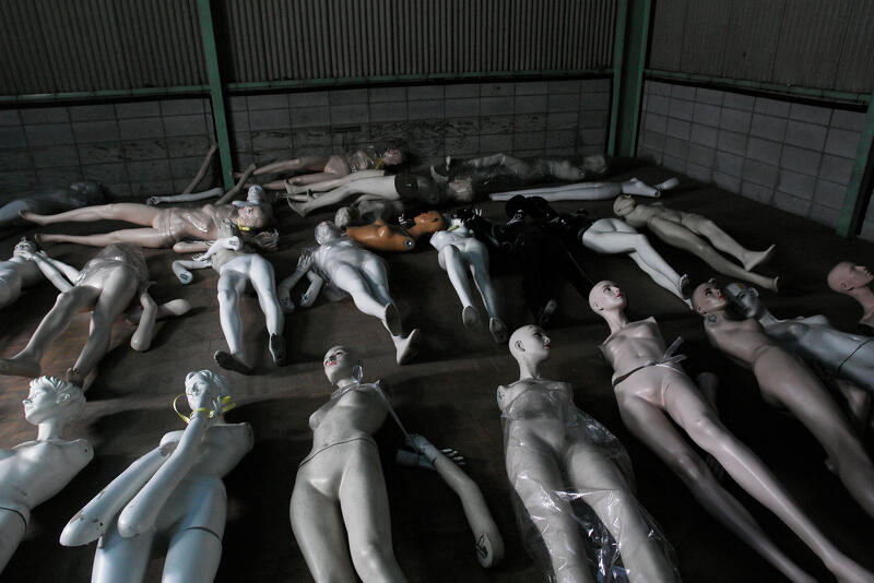 TOMIE VERSUS TOMIE Image